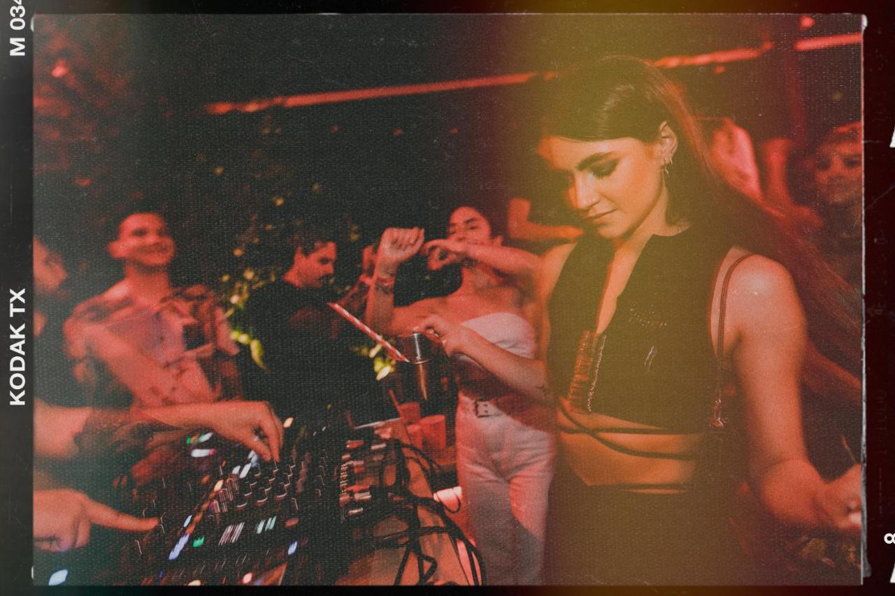 The Somos Beats Hotel & Rooftop Μεντεγίν Εξωτερικό φωτογραφία